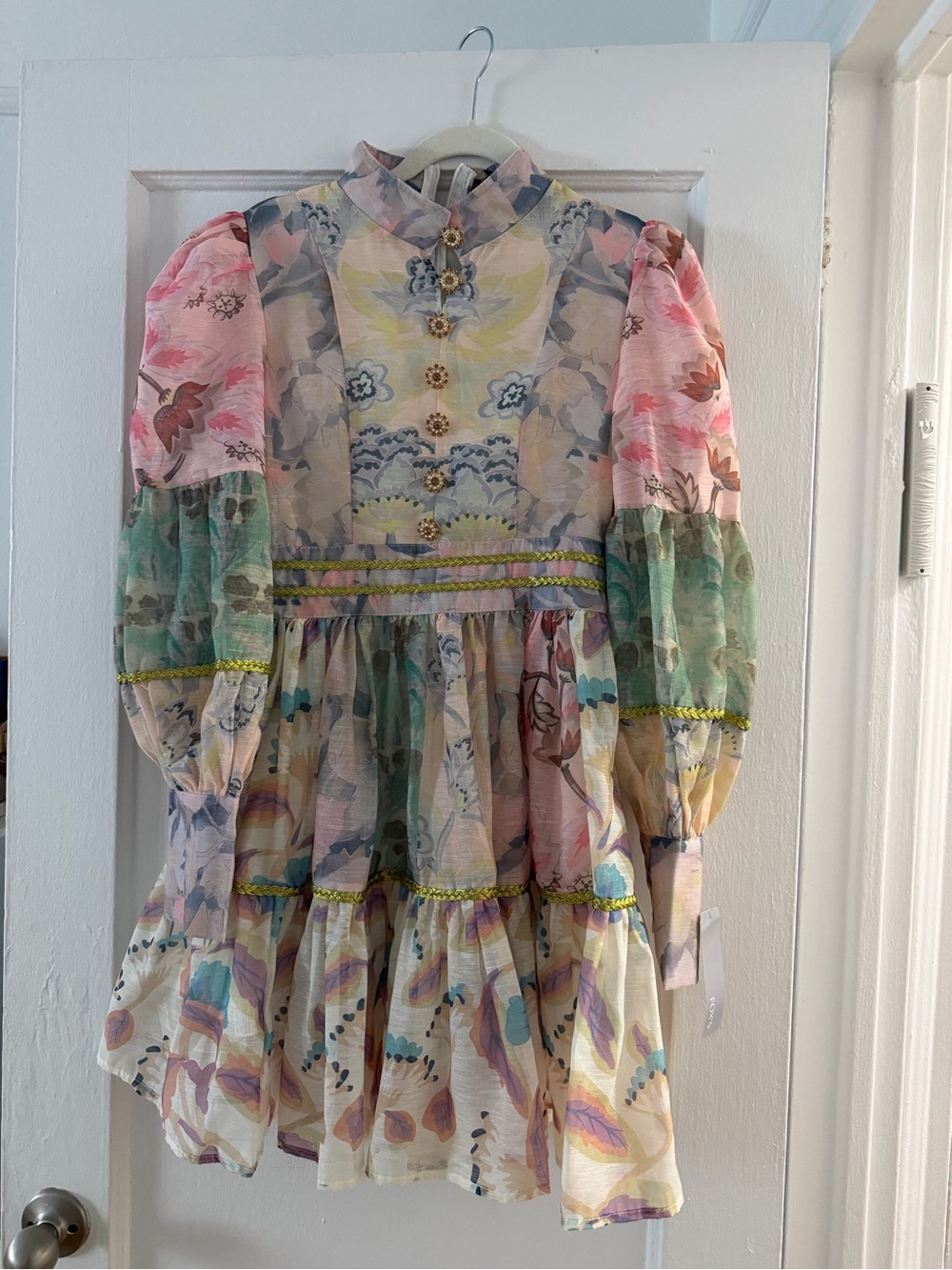 Zimmermann inspired dress
New never worn
With tags !
Size small! - Picture 4 of 4